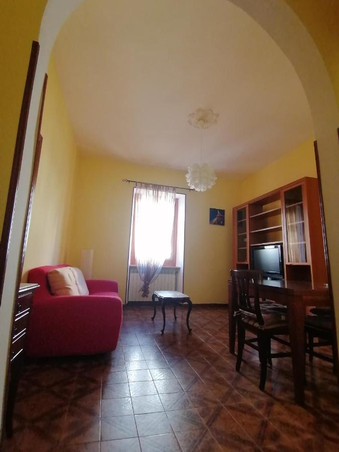 מלון נובי ליגורה Due Finestre Sul Cortile מראה חיצוני תמונה
